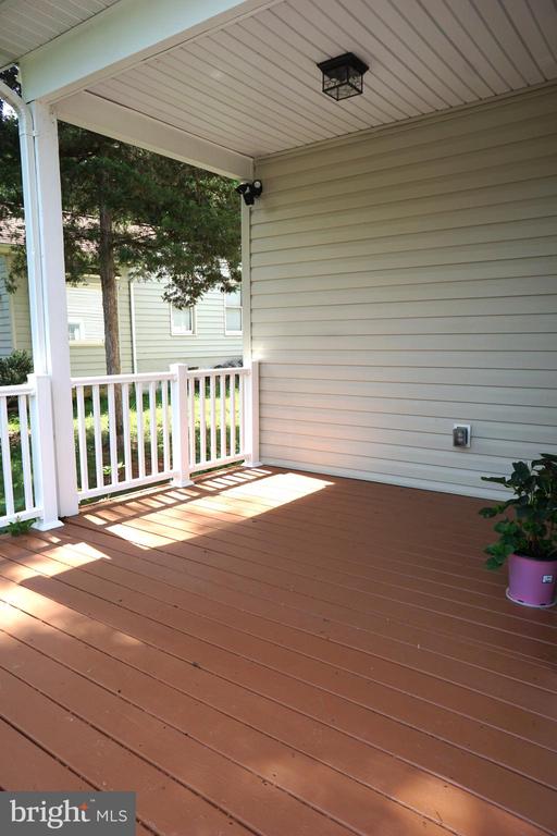 303 STRATFORD CIR, LOCUST GROVE, Virginia 22508, 3 Bedrooms Bedrooms, ,2 BathroomsBathrooms,Residential,LAKE OF THE WOODS ASSOC,303 STRATFORD CIR,VAOR2010196 MLS # VAOR2010196