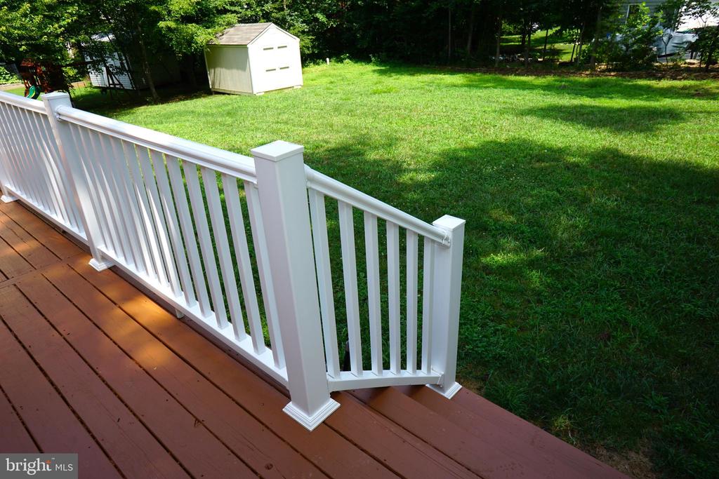 303 STRATFORD CIR, LOCUST GROVE, Virginia 22508, 3 Bedrooms Bedrooms, ,2 BathroomsBathrooms,Residential,LAKE OF THE WOODS ASSOC,303 STRATFORD CIR,VAOR2010196 MLS # VAOR2010196