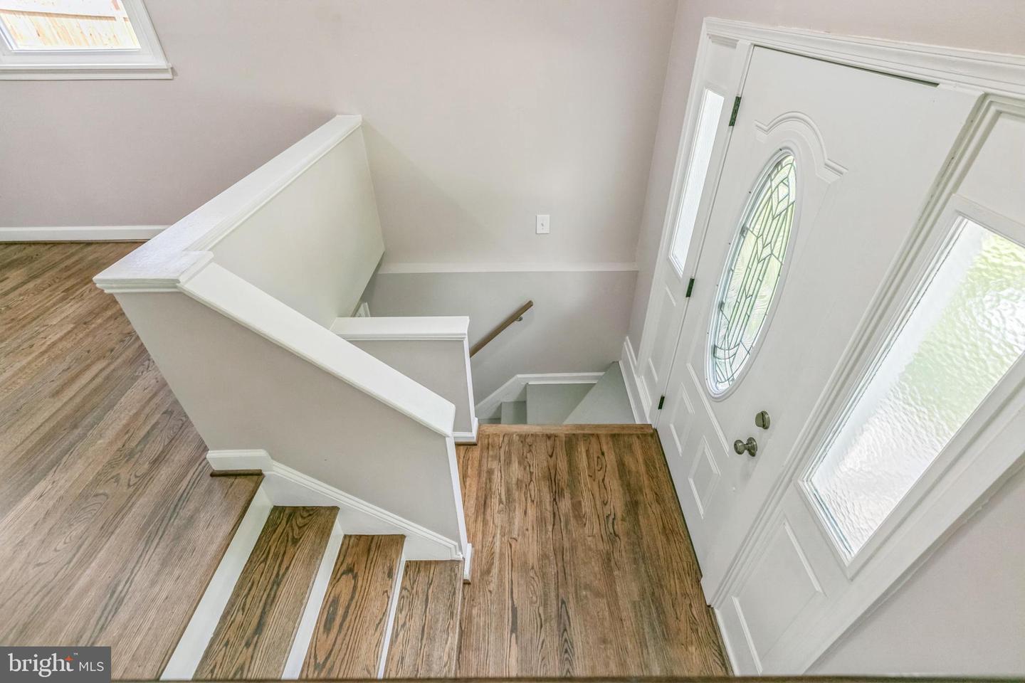 8902 SYLVANIA ST, LORTON, Virginia 22079, 4 Bedrooms Bedrooms, ,2 BathroomsBathrooms,Residential,For sale,8902 SYLVANIA ST,VAFX2234794 MLS # VAFX2234794