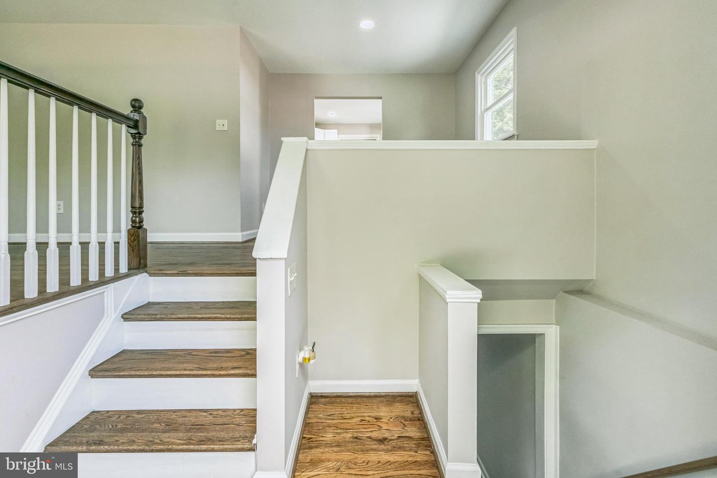 8902 SYLVANIA ST, LORTON, Virginia 22079, 4 Bedrooms Bedrooms, ,2 BathroomsBathrooms,Residential,For sale,8902 SYLVANIA ST,VAFX2234794 MLS # VAFX2234794