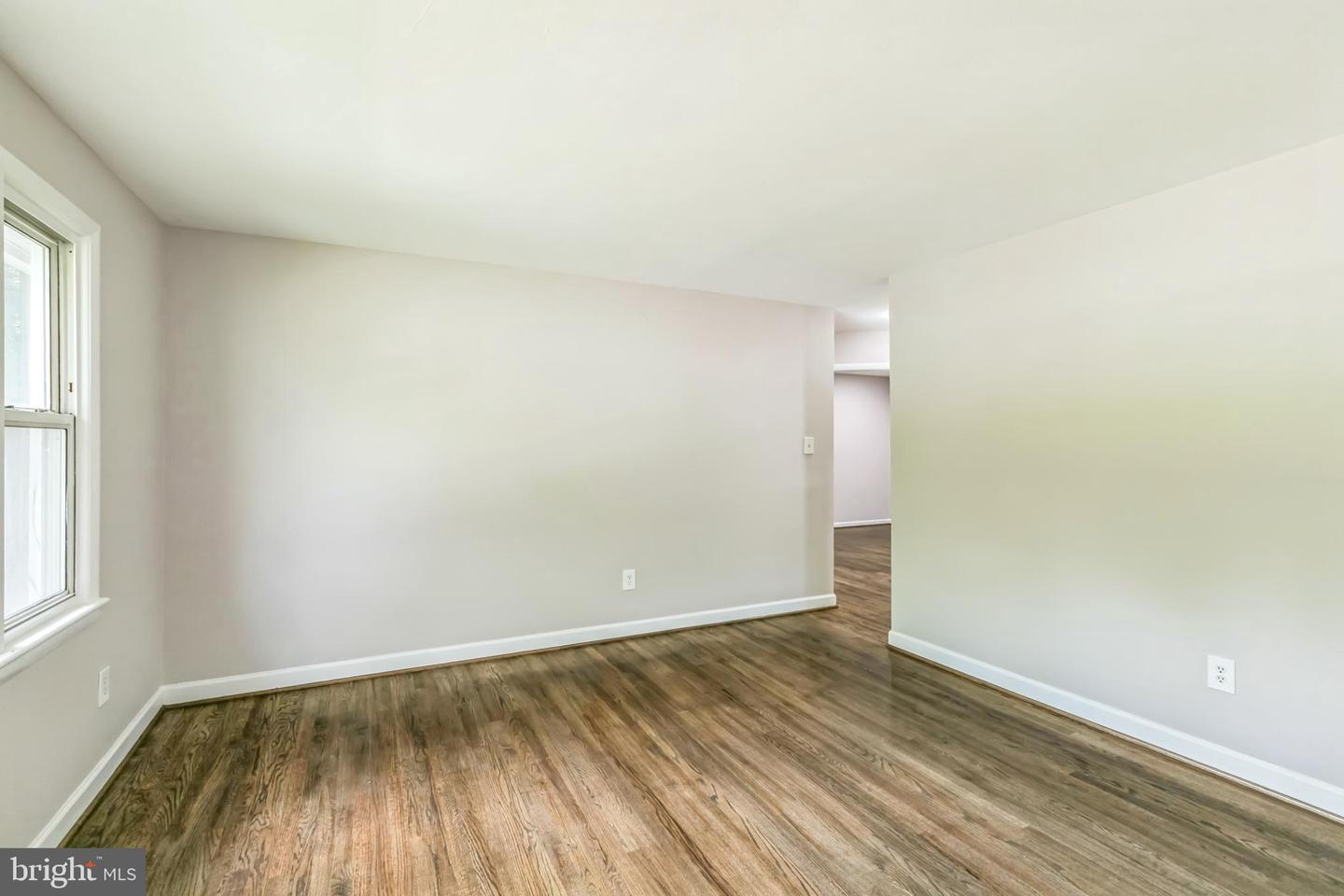 8902 SYLVANIA ST, LORTON, Virginia 22079, 4 Bedrooms Bedrooms, ,2 BathroomsBathrooms,Residential,For sale,8902 SYLVANIA ST,VAFX2234794 MLS # VAFX2234794