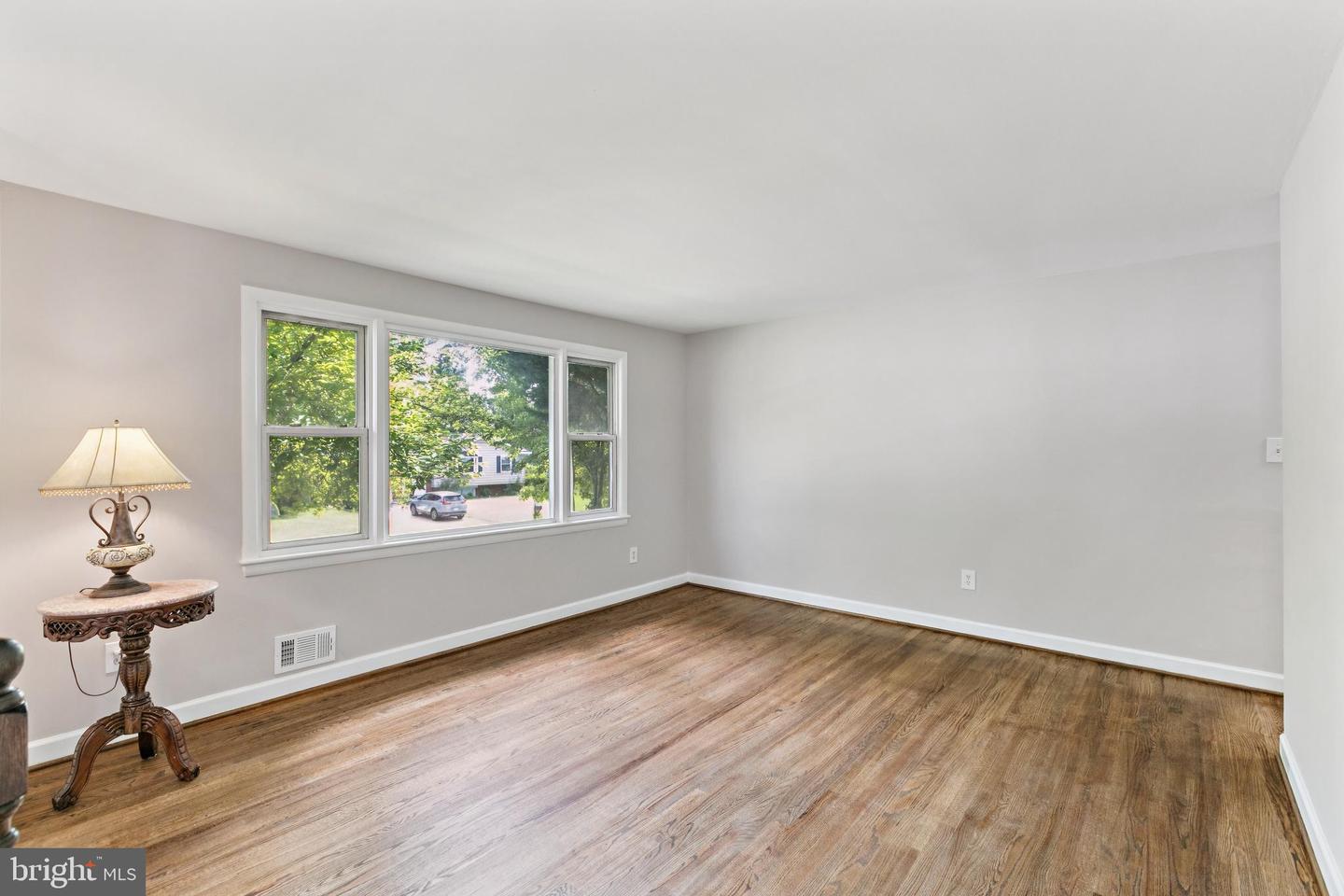 8902 SYLVANIA ST, LORTON, Virginia 22079, 4 Bedrooms Bedrooms, ,2 BathroomsBathrooms,Residential,For sale,8902 SYLVANIA ST,VAFX2234794 MLS # VAFX2234794