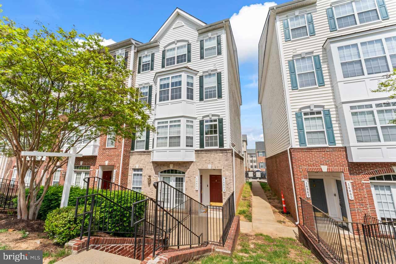 14853 CLOVERDALE RD, WOODBRIDGE, Virginia 22193, 3 Bedrooms Bedrooms, ,2 BathroomsBathrooms,Residential,For sale,14853 CLOVERDALE RD,VAPW2092606 MLS # VAPW2092606
