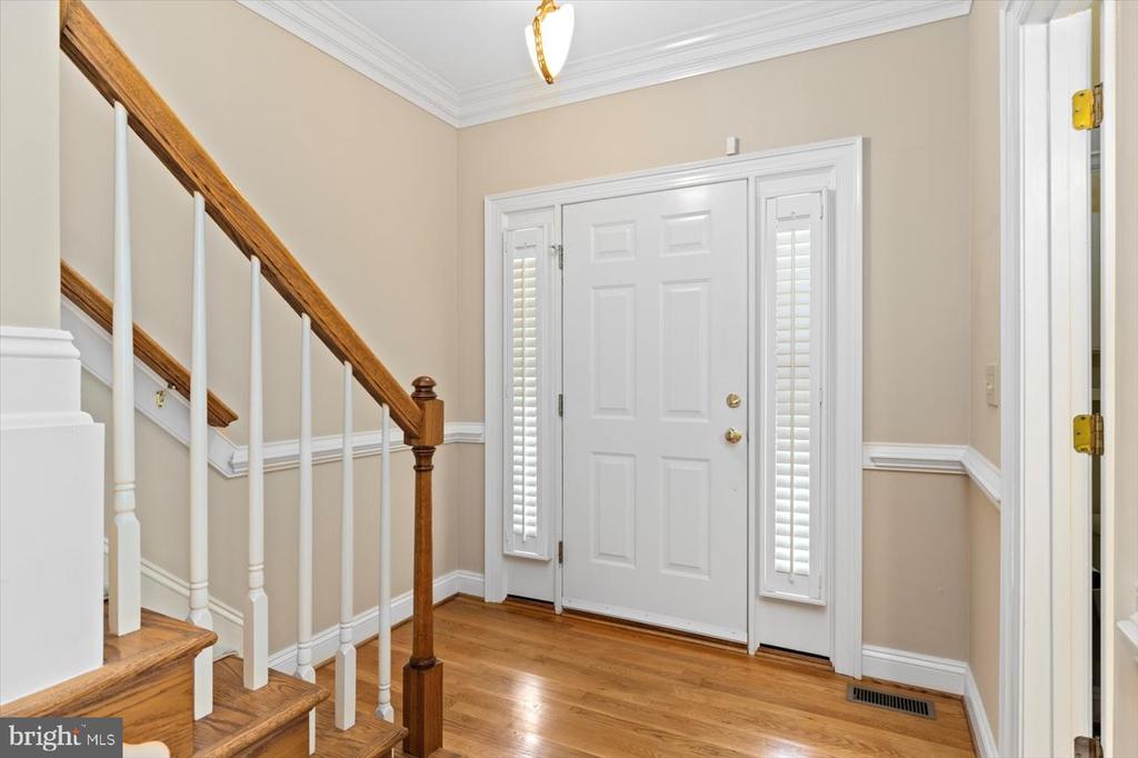 3905 CORBIN HALL LN, FREDERICKSBURG, Virginia 22408, 3 Bedrooms Bedrooms, ,2 BathroomsBathrooms,Residential,3905 CORBIN HALL LN,VASP2034550 MLS # VASP2034550