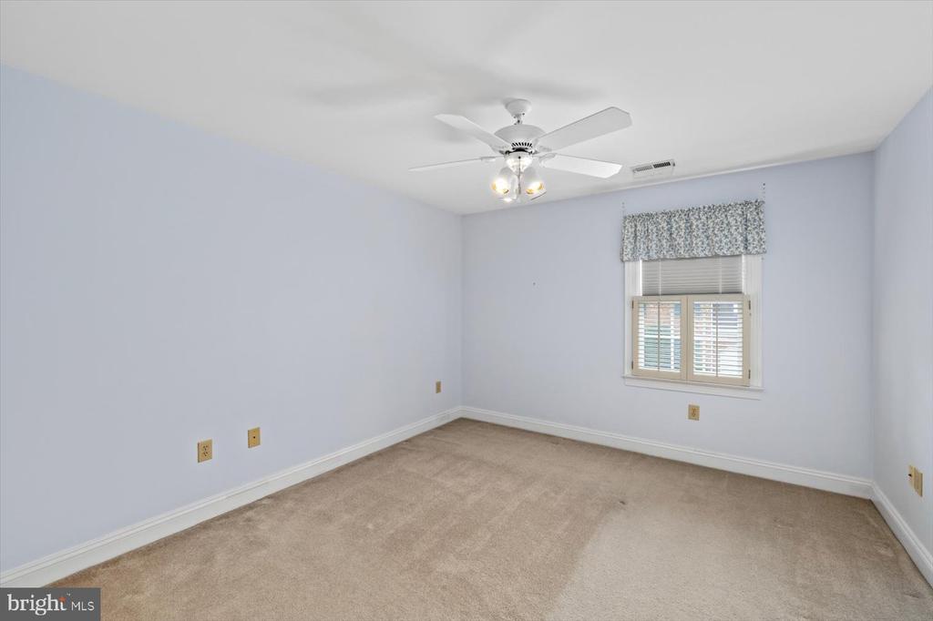 3905 CORBIN HALL LN, FREDERICKSBURG, Virginia 22408, 3 Bedrooms Bedrooms, ,2 BathroomsBathrooms,Residential,3905 CORBIN HALL LN,VASP2034550 MLS # VASP2034550