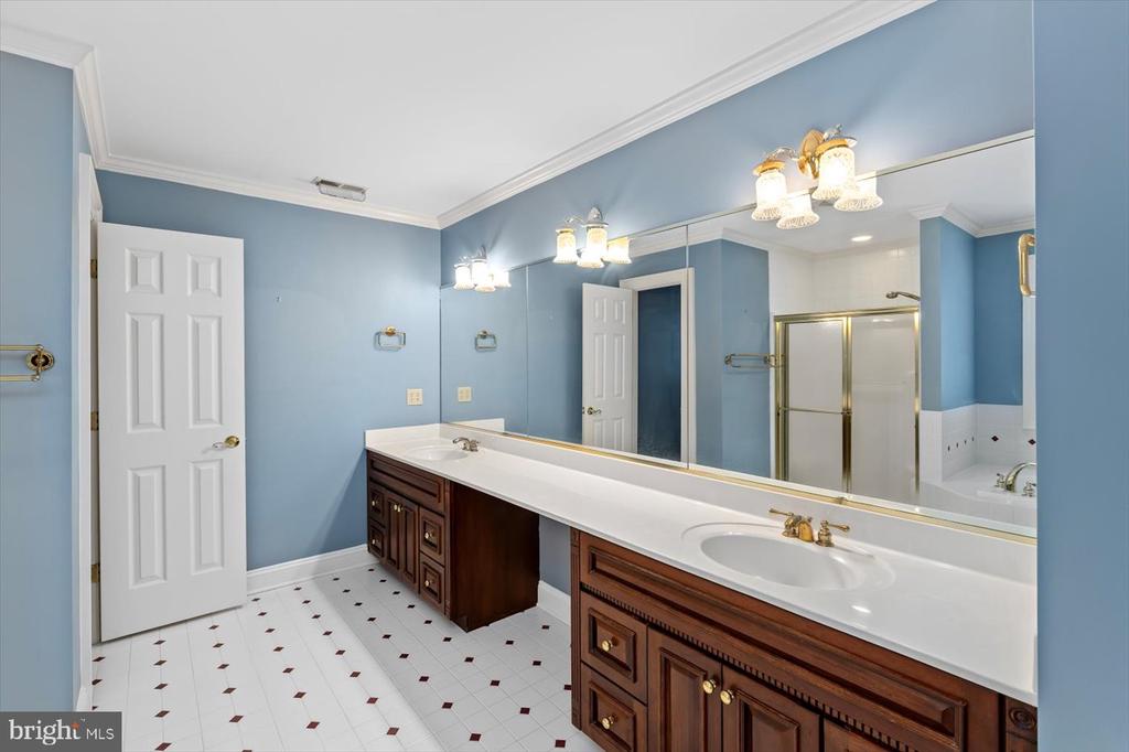 3905 CORBIN HALL LN, FREDERICKSBURG, Virginia 22408, 3 Bedrooms Bedrooms, ,2 BathroomsBathrooms,Residential,3905 CORBIN HALL LN,VASP2034550 MLS # VASP2034550