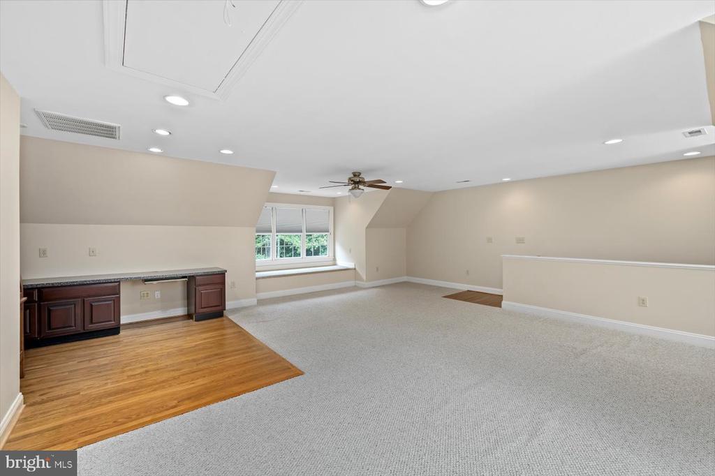 3905 CORBIN HALL LN, FREDERICKSBURG, Virginia 22408, 3 Bedrooms Bedrooms, ,2 BathroomsBathrooms,Residential,3905 CORBIN HALL LN,VASP2034550 MLS # VASP2034550