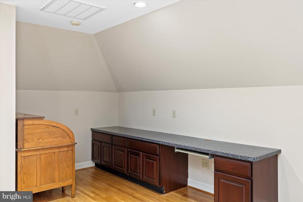 3905 CORBIN HALL LN, FREDERICKSBURG, Virginia 22408, 3 Bedrooms Bedrooms, ,2 BathroomsBathrooms,Residential,3905 CORBIN HALL LN,VASP2034550 MLS # VASP2034550