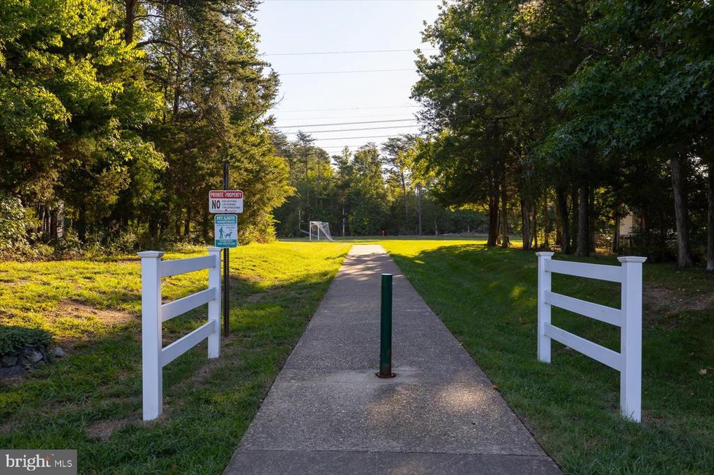 3905 CORBIN HALL LN, FREDERICKSBURG, Virginia 22408, 3 Bedrooms Bedrooms, ,2 BathroomsBathrooms,Residential,3905 CORBIN HALL LN,VASP2034550 MLS # VASP2034550