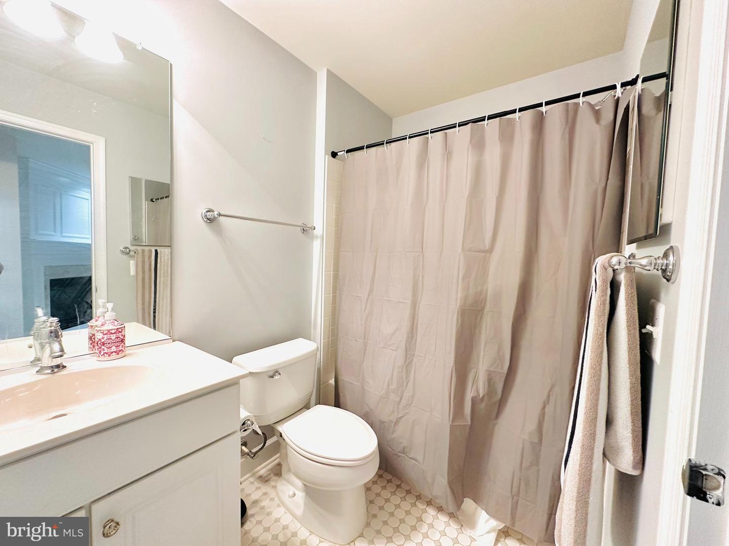 2206 GREYWING ST, WOODBRIDGE, Virginia 22191, 4 Bedrooms Bedrooms, ,3 BathroomsBathrooms,Residential,For sale,2206 GREYWING ST,VAPW2093666 MLS # VAPW2093666
