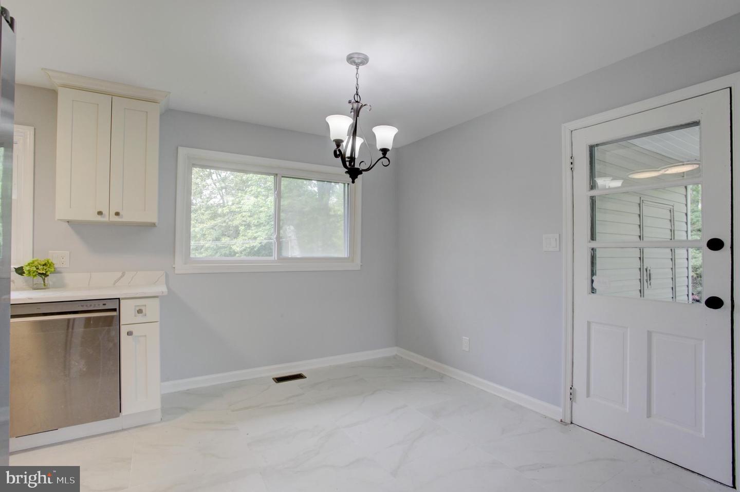 3206 AYERS DR, ALEXANDRIA, Virginia 22309, 3 Bedrooms Bedrooms, ,2 BathroomsBathrooms,Residential,For sale,3206 AYERS DR,VAFX2239022 MLS # VAFX2239022