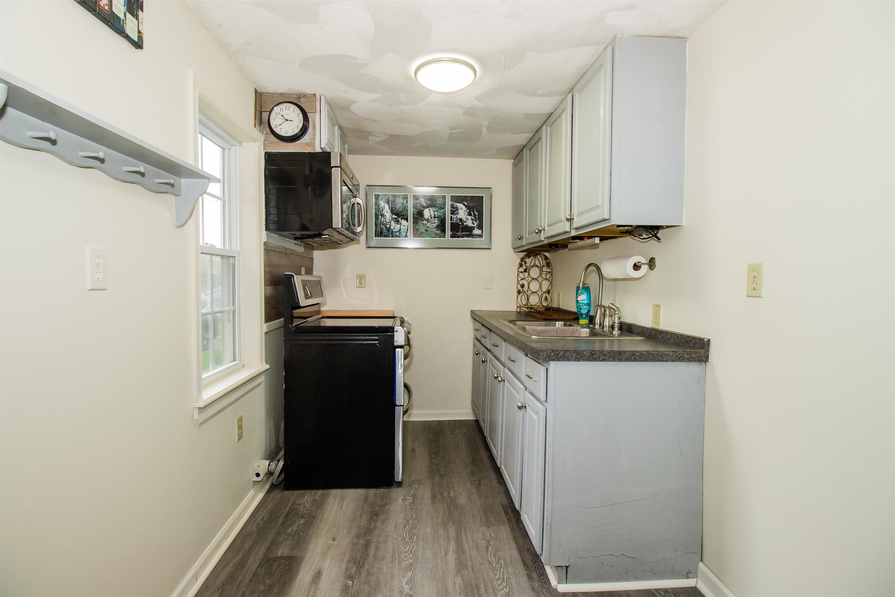 101 SHARP HILL LN, HINTON, Virginia 22831, 2 Bedrooms Bedrooms, ,1 BathroomBathrooms,Residential,101 SHARP HILL LN,662975 MLS # 662975