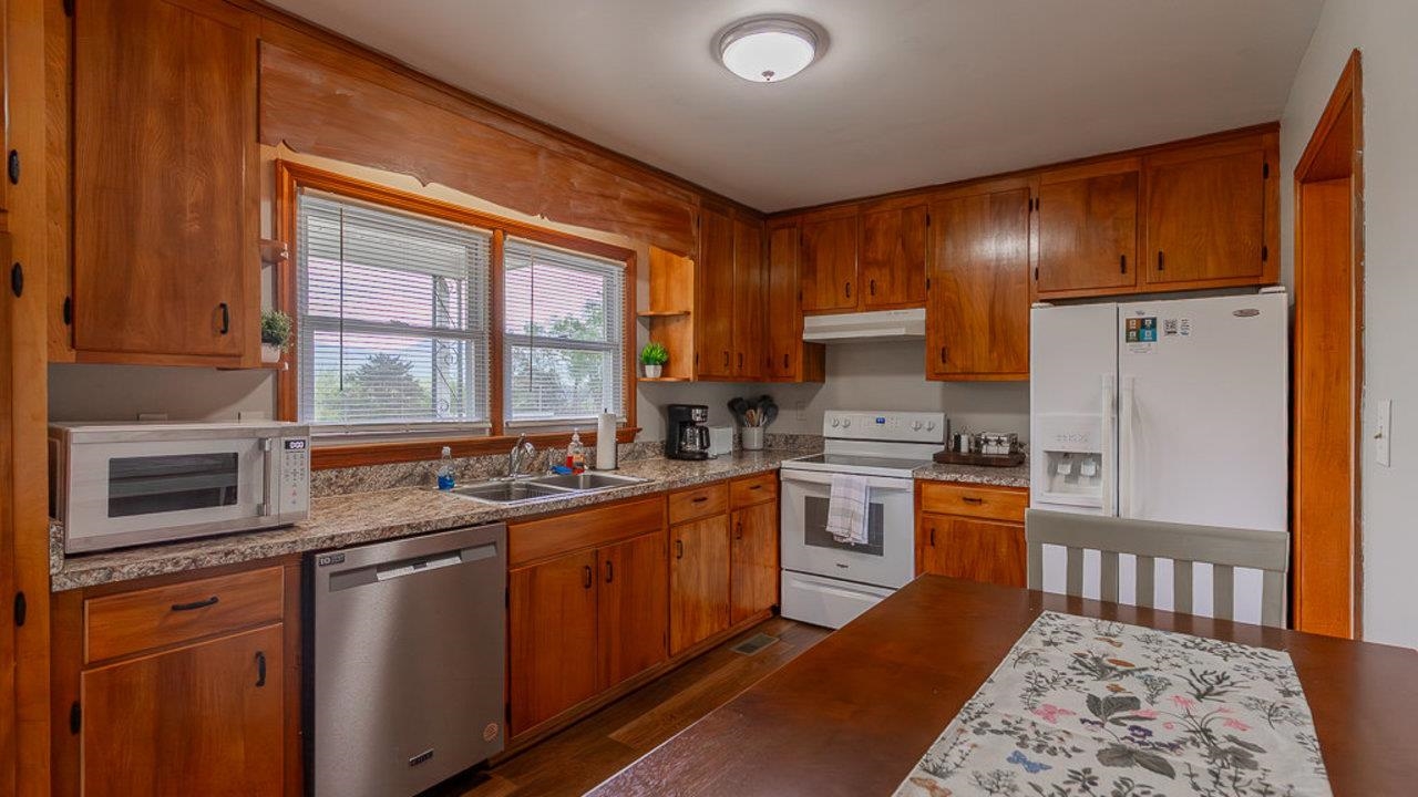 909 MILL CREEK RD, LURAY, Virginia 22835, 3 Bedrooms Bedrooms, ,2 BathroomsBathrooms,Residential,909 MILL CREEK RD,664098 MLS # 664098
