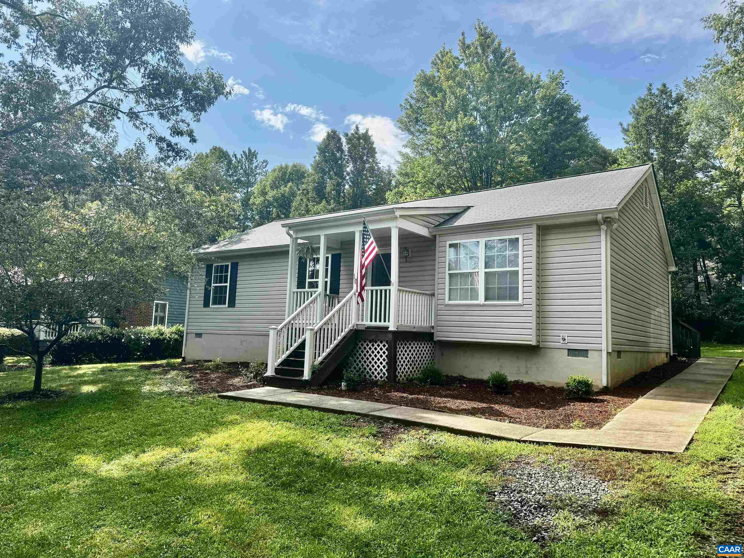 10 LOBLOLLY RD, PALMYRA, Virginia 22963, 3 Bedrooms Bedrooms, ,2 BathroomsBathrooms,Residential,PALMYRA, LAKE MONTICELLO,10 LOBLOLLY RD,666330 MLS # 666330