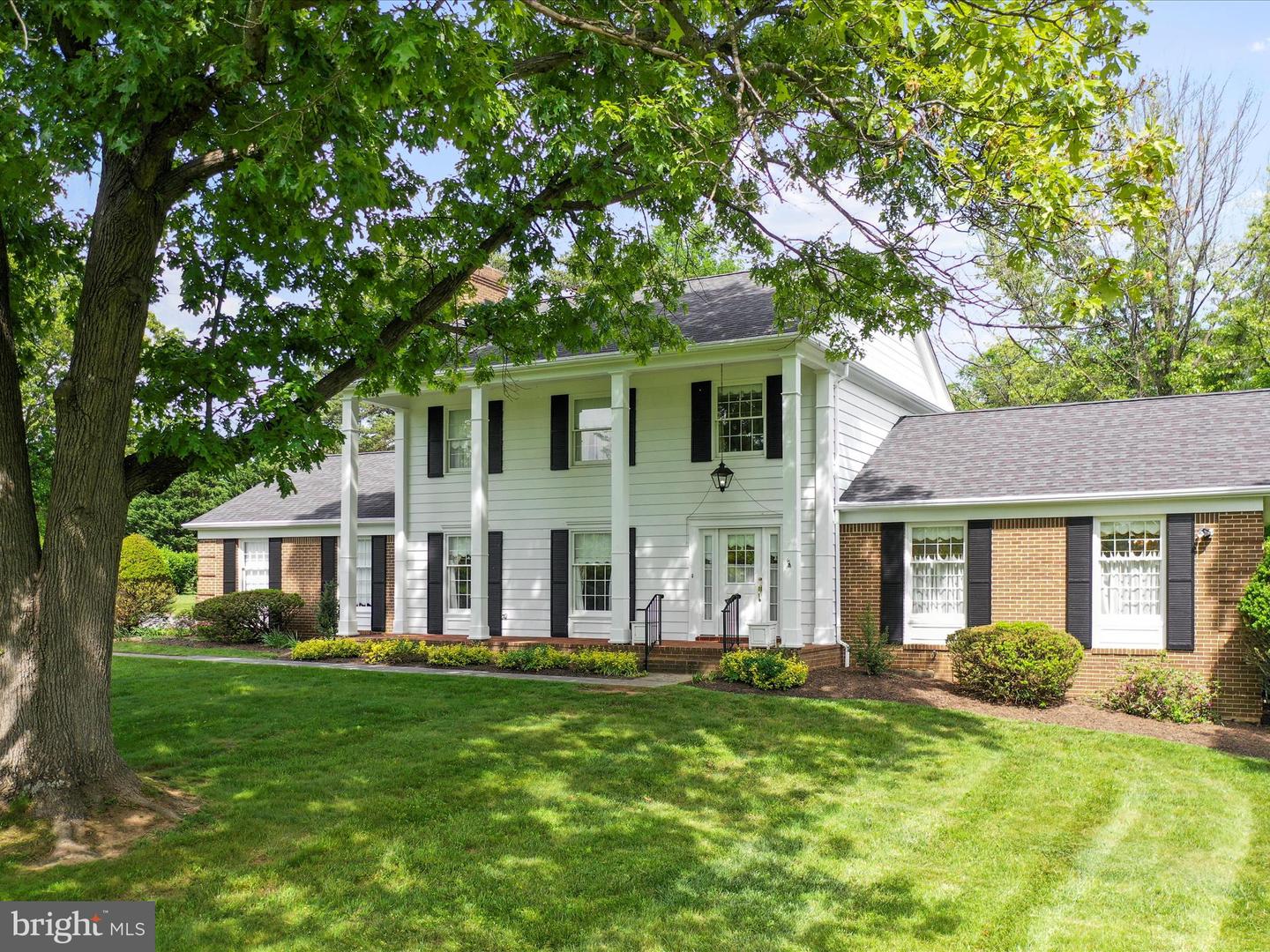 137 S RIVER RD, FRONT ROYAL, Virginia 22630, 3 Bedrooms Bedrooms, ,2 BathroomsBathrooms,Residential,For sale,137 S RIVER RD,VAWR2011146 MLS # VAWR2011146