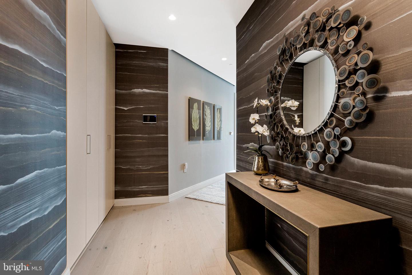 1177 22ND ST NW #7D, WASHINGTON, District Of Columbia 20037, 3 Bedrooms Bedrooms, ,3 BathroomsBathrooms,Residential,For sale,1177 22ND ST NW #7D,DCDC2200512 MLS # DCDC2200512