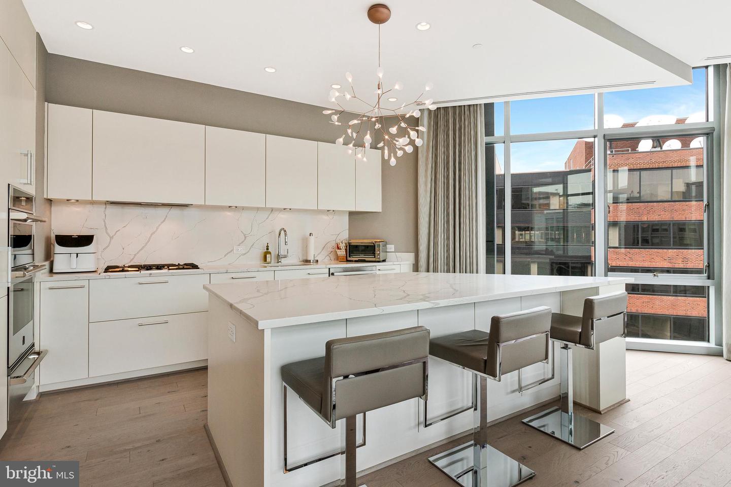 1177 22ND ST NW #7D, WASHINGTON, District Of Columbia 20037, 3 Bedrooms Bedrooms, ,3 BathroomsBathrooms,Residential,For sale,1177 22ND ST NW #7D,DCDC2200512 MLS # DCDC2200512