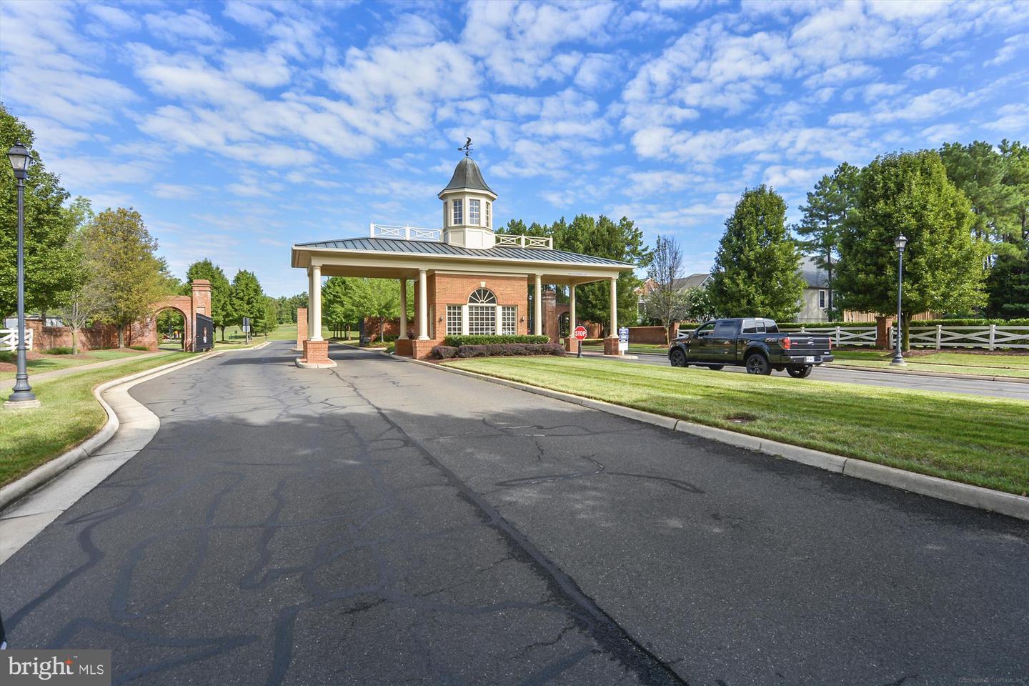15133 CHAMPIONSHIP DR, HAYMARKET, Virginia 20169, 3 Bedrooms Bedrooms, ,3 BathroomsBathrooms,Residential,For sale,15133 CHAMPIONSHIP DR,VAPW2095056 MLS # VAPW2095056