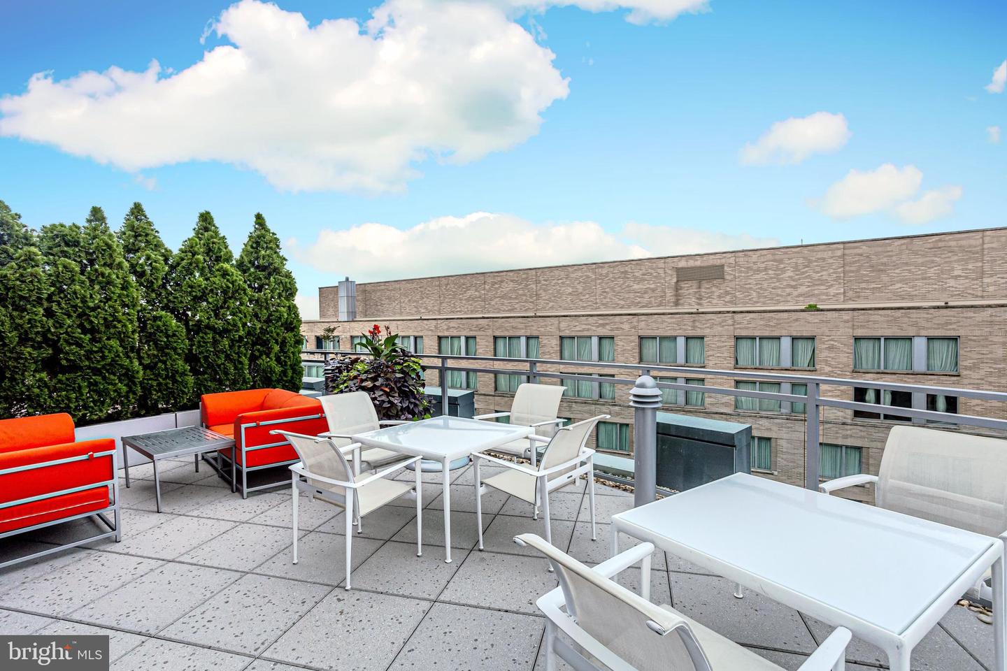 1177 22ND ST NW #7B, WASHINGTON, District Of Columbia 20037, 1 Bedroom Bedrooms, ,2 BathroomsBathrooms,Residential,For sale,1177 22ND ST NW #7B,DCDC2201538 MLS # DCDC2201538