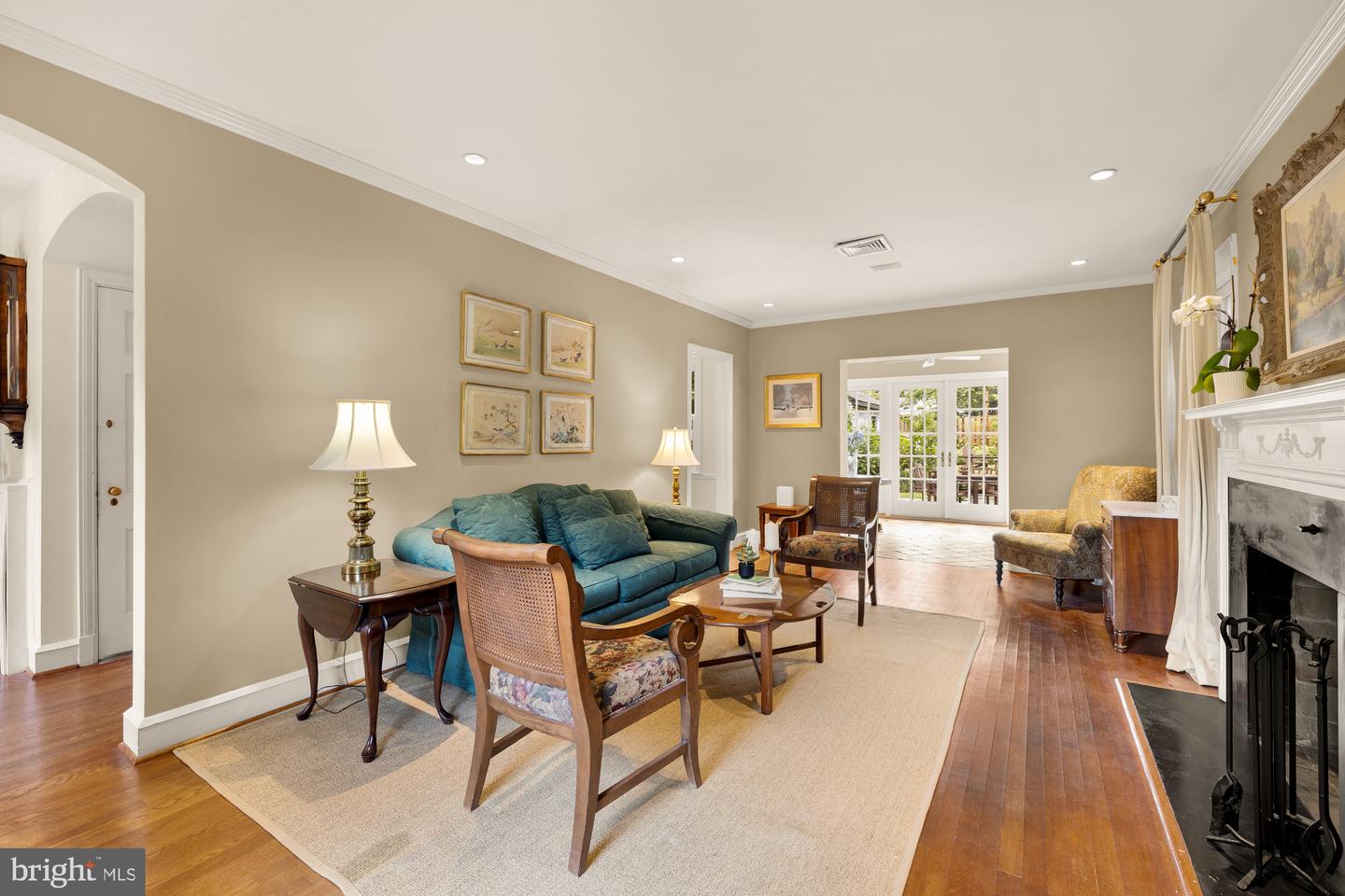 3931 MASSACHUSETTS AVE NW, WASHINGTON, District Of Columbia 20016, 4 Bedrooms Bedrooms, ,2 BathroomsBathrooms,Residential,For sale,3931 MASSACHUSETTS AVE NW,DCDC2201766 MLS # DCDC2201766