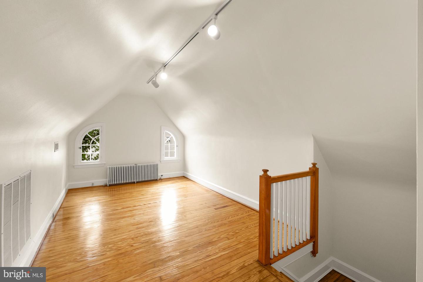 3931 MASSACHUSETTS AVE NW, WASHINGTON, District Of Columbia 20016, 4 Bedrooms Bedrooms, ,2 BathroomsBathrooms,Residential,For sale,3931 MASSACHUSETTS AVE NW,DCDC2201766 MLS # DCDC2201766