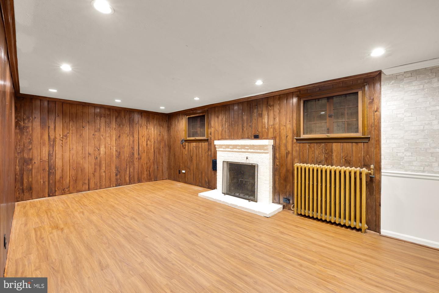 3931 MASSACHUSETTS AVE NW, WASHINGTON, District Of Columbia 20016, 4 Bedrooms Bedrooms, ,2 BathroomsBathrooms,Residential,For sale,3931 MASSACHUSETTS AVE NW,DCDC2201766 MLS # DCDC2201766