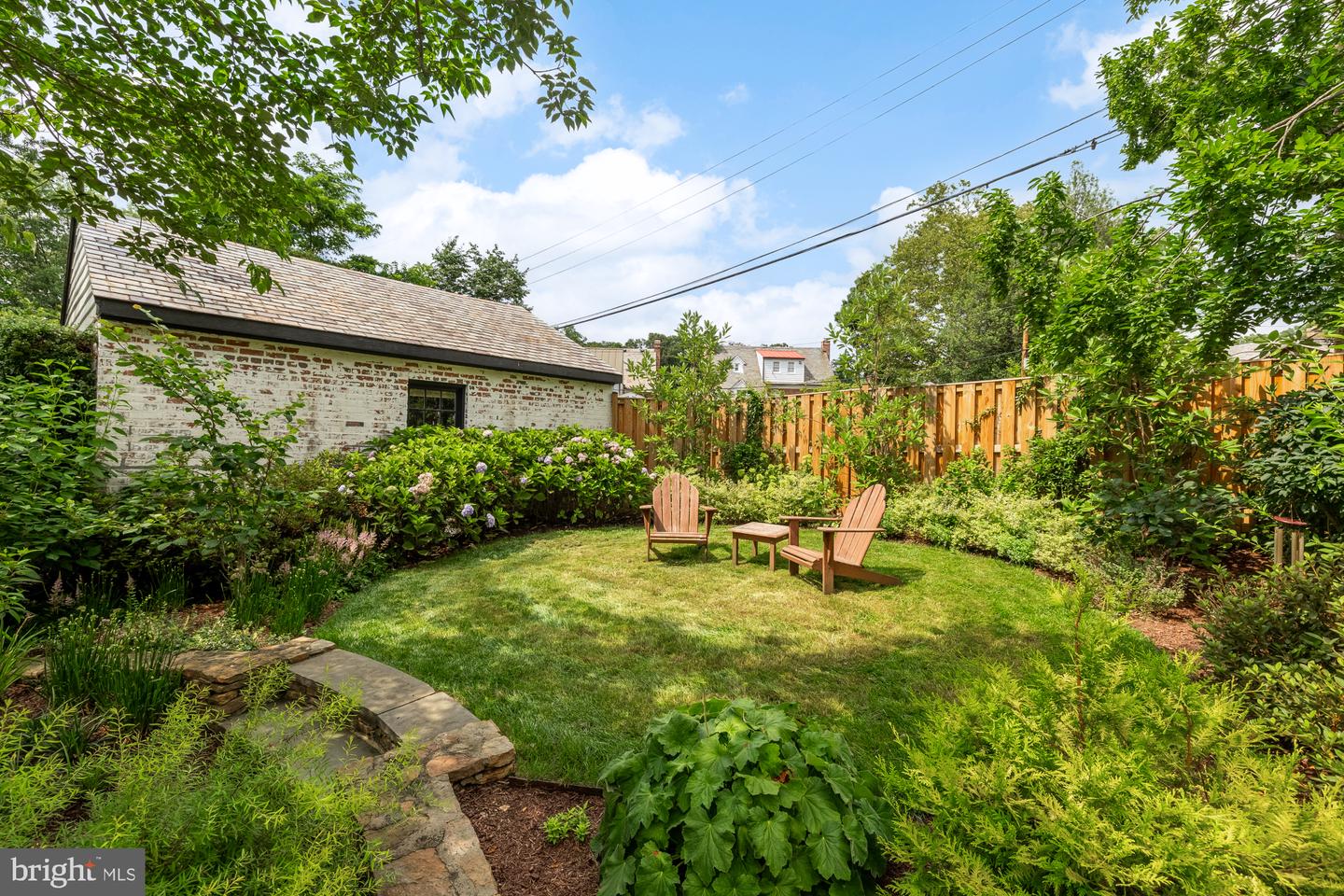 3931 MASSACHUSETTS AVE NW, WASHINGTON, District Of Columbia 20016, 4 Bedrooms Bedrooms, ,2 BathroomsBathrooms,Residential,For sale,3931 MASSACHUSETTS AVE NW,DCDC2201766 MLS # DCDC2201766