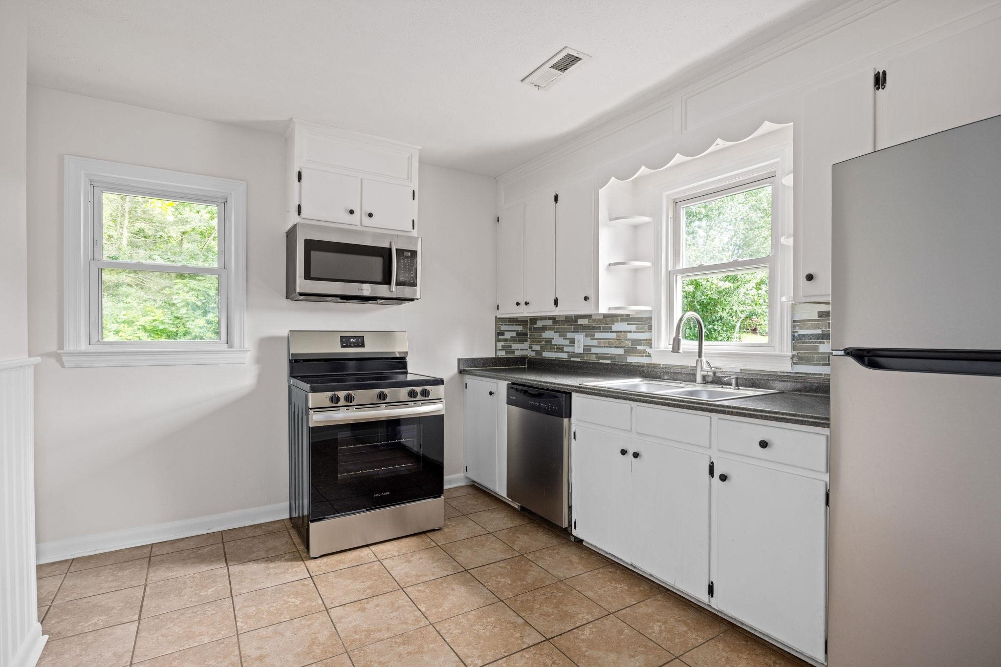 111 CHURCH ST, BROADWAY, Virginia 22815, 2 Bedrooms Bedrooms, ,1 BathroomBathrooms,Residential,111 CHURCH ST,666786 MLS # 666786