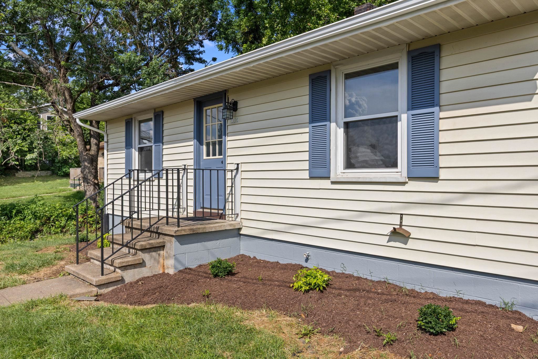 111 CHURCH ST, BROADWAY, Virginia 22815, 2 Bedrooms Bedrooms, ,1 BathroomBathrooms,Residential,111 CHURCH ST,666786 MLS # 666786