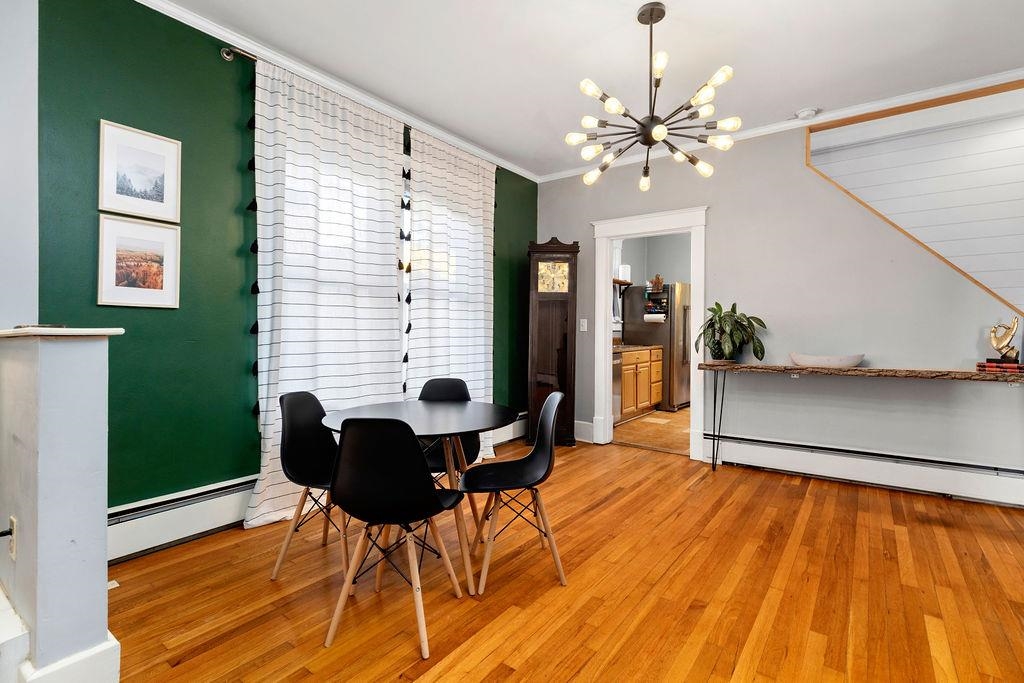 809 PARKVIEW AVE, STAUNTON, Virginia 24401, 3 Bedrooms Bedrooms, ,2 BathroomsBathrooms,Residential,809 PARKVIEW AVE,666790 MLS # 666790