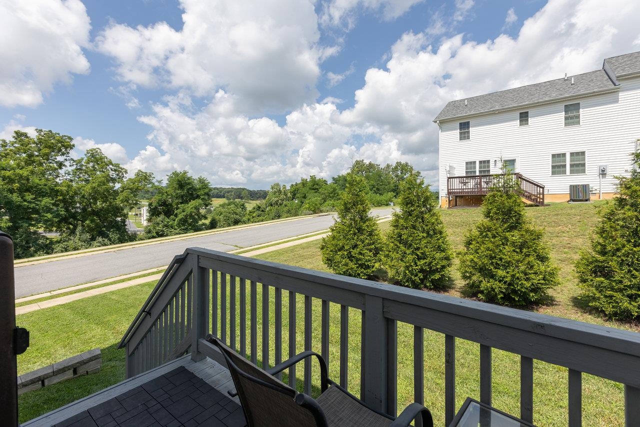 11 COLLINSWOOD WAY, STAUNTON, Virginia 24401, 3 Bedrooms Bedrooms, ,3 BathroomsBathrooms,Residential,11 COLLINSWOOD WAY,666807 MLS # 666807