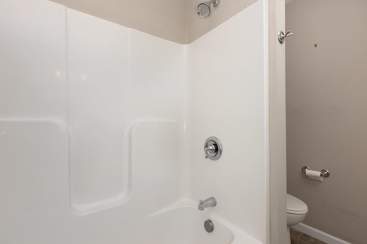 11 COLLINSWOOD WAY, STAUNTON, Virginia 24401, 3 Bedrooms Bedrooms, ,3 BathroomsBathrooms,Residential,11 COLLINSWOOD WAY,666807 MLS # 666807