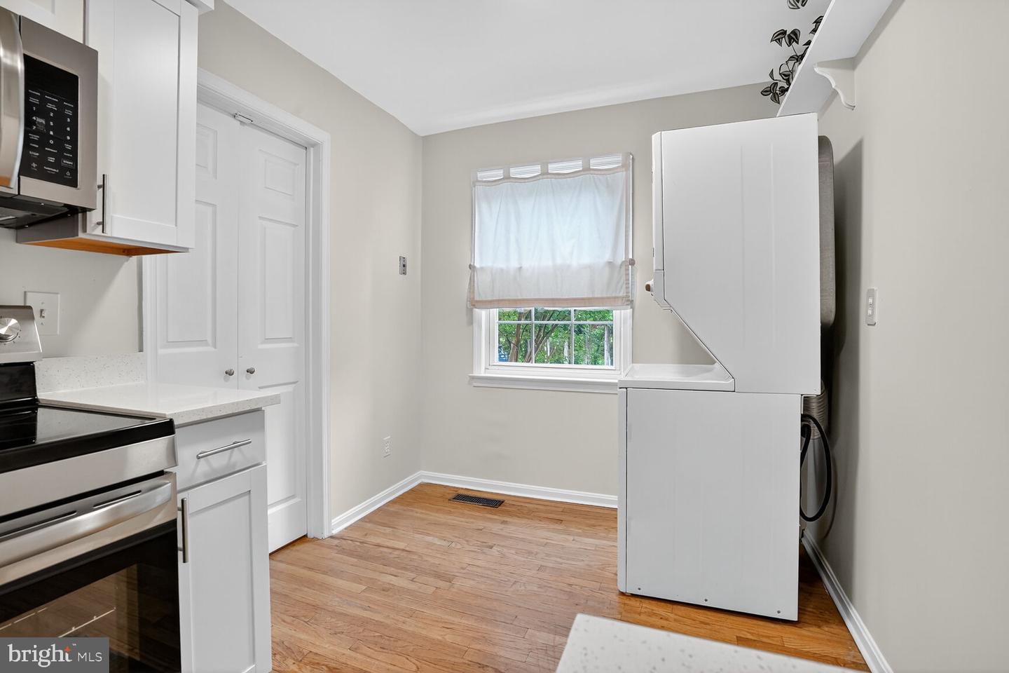 10419 COURTHOUSE DR, FAIRFAX, Virginia 22030, 4 Bedrooms Bedrooms, ,3 BathroomsBathrooms,Residential,For sale,10419 COURTHOUSE DR,VAFC2006378 MLS # VAFC2006378