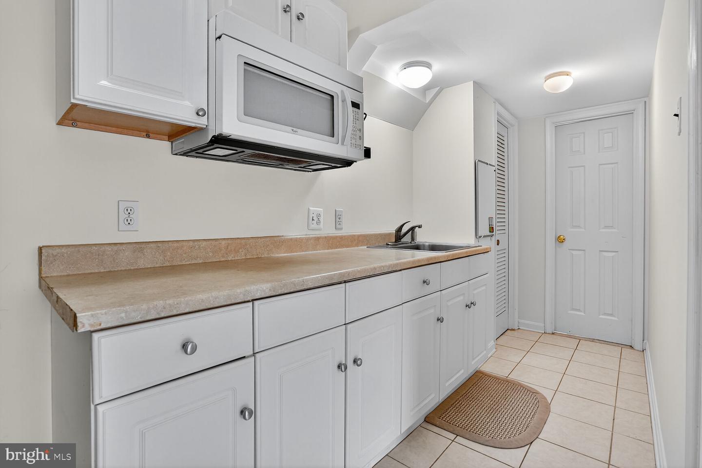 10419 COURTHOUSE DR, FAIRFAX, Virginia 22030, 4 Bedrooms Bedrooms, ,3 BathroomsBathrooms,Residential,For sale,10419 COURTHOUSE DR,VAFC2006378 MLS # VAFC2006378