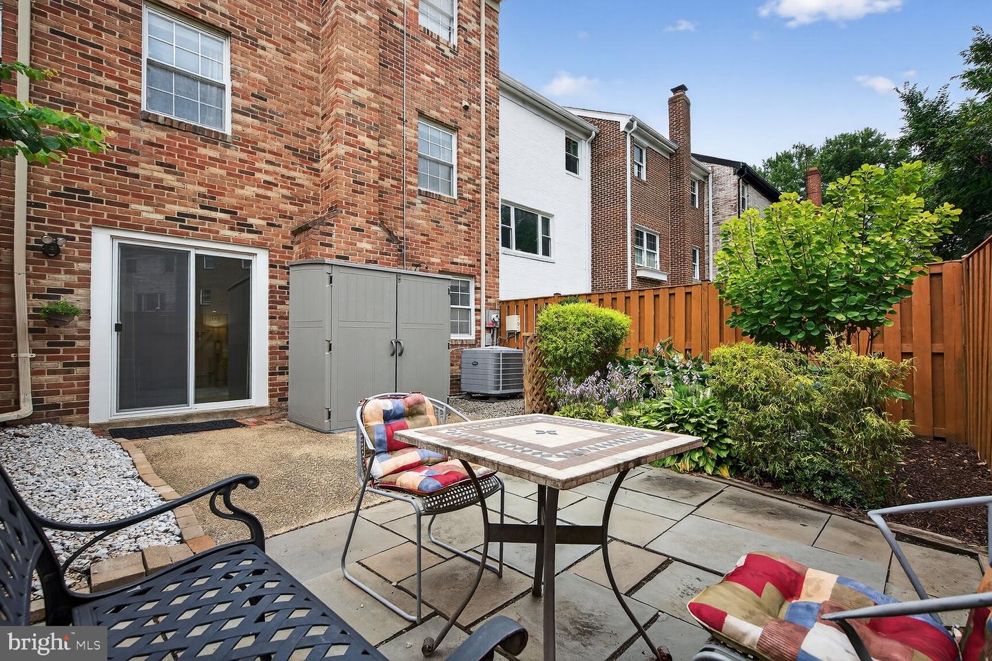 10419 COURTHOUSE DR, FAIRFAX, Virginia 22030, 4 Bedrooms Bedrooms, ,3 BathroomsBathrooms,Residential,For sale,10419 COURTHOUSE DR,VAFC2006378 MLS # VAFC2006378 10419 COURTHOUSE DR, FAIRFAX, Virginia 22030, 4 Bedrooms Bedrooms, ,3 BathroomsBathrooms,Residential,For sale,10419 COURTHOUSE DR,VAFC2006378 MLS # VAFC2006378