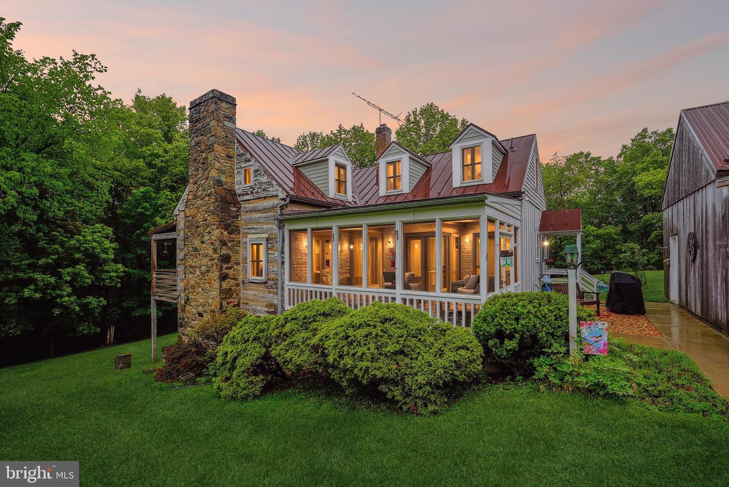 14732 ROSE HOLLOW LN, WATERFORD, Virginia 20197, 3 Bedrooms Bedrooms, 6 Rooms Rooms,2 BathroomsBathrooms,Residential,For sale,14732 ROSE HOLLOW LN,VALO2097876 MLS # VALO2097876