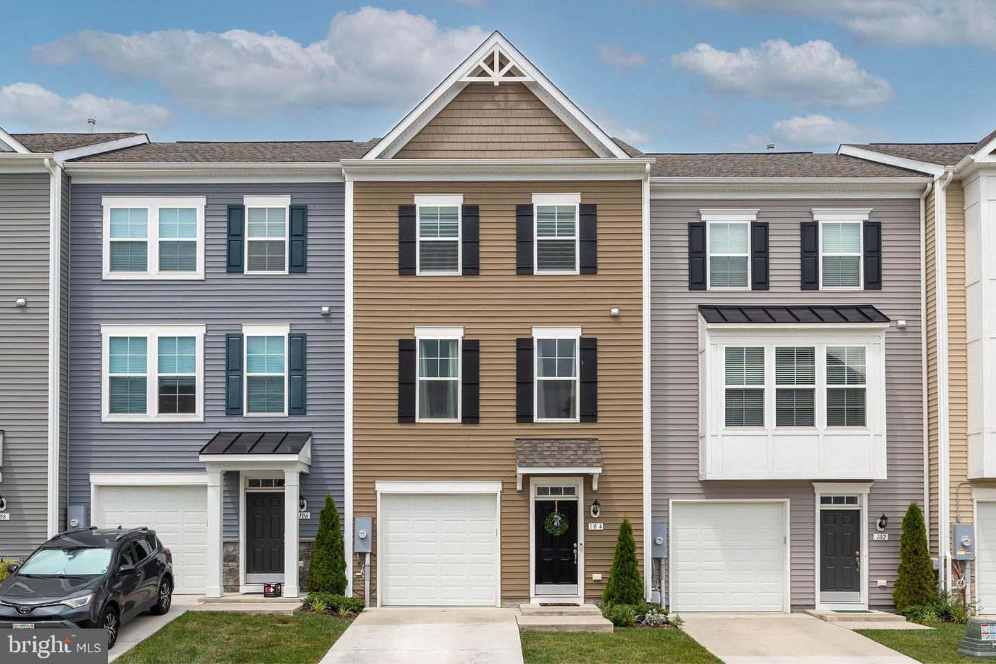 104 METCALF TERRACE, WINCHESTER, Virginia 22602, 3 Bedrooms Bedrooms, 13 Rooms Rooms,3 BathroomsBathrooms,Residential,For sale,104 METCALF TERRACE,VAFV2034604 MLS # VAFV2034604