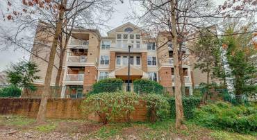 2204 WESTCOURT LN #201, HERNDON, Virginia 20170, 1 Bedroom Bedrooms, ,1 BathroomBathrooms,Residential,For sale,2204 WESTCOURT LN #201,VAFX2245930 MLS # VAFX2245930