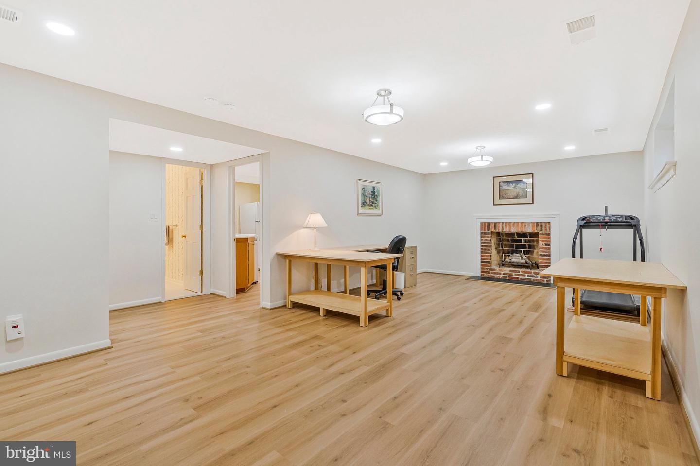 1441 COLLEEN LN, MCLEAN, Virginia 22101, 4 Bedrooms Bedrooms, ,3 BathroomsBathrooms,Residential,For sale,1441 COLLEEN LN,VAFX2246206 MLS # VAFX2246206