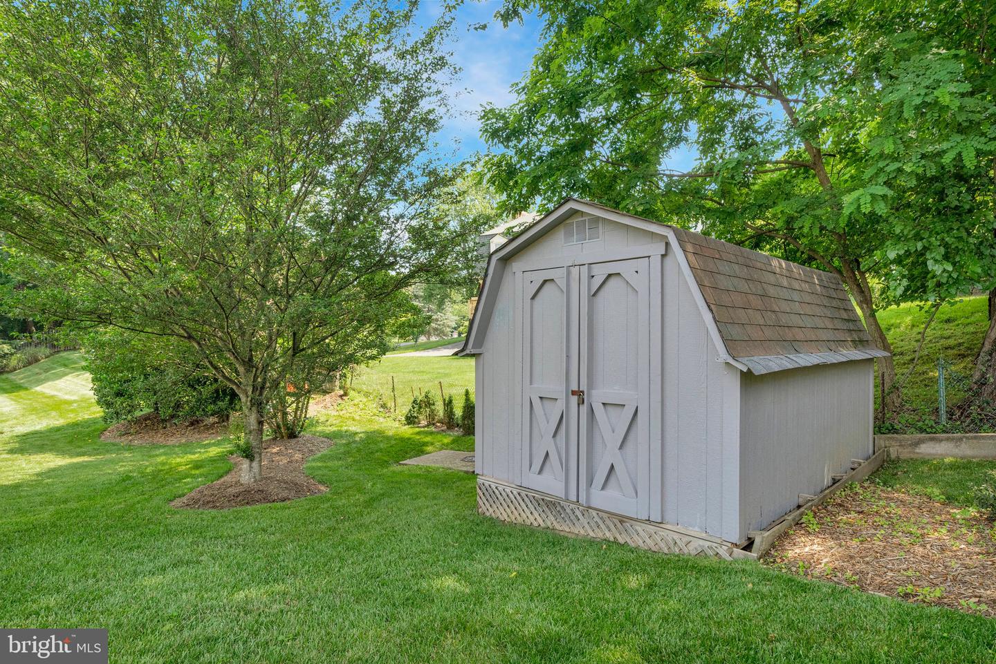 1441 COLLEEN LN, MCLEAN, Virginia 22101, 4 Bedrooms Bedrooms, ,3 BathroomsBathrooms,Residential,For sale,1441 COLLEEN LN,VAFX2246206 MLS # VAFX2246206