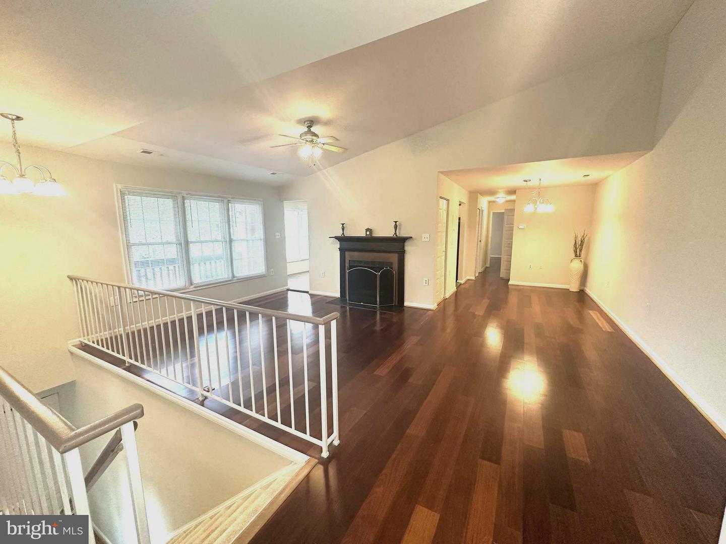 10407 PARADISE, MANASSAS, Virginia 20109, 2 Bedrooms Bedrooms, ,2 BathroomsBathrooms,Residential,For sale,10407 PARADISE,VAPW2096628 MLS # VAPW2096628