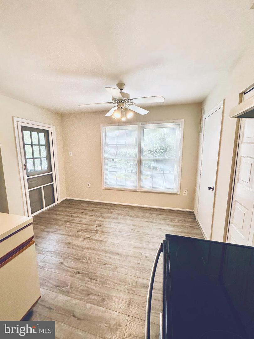 10407 PARADISE, MANASSAS, Virginia 20109, 2 Bedrooms Bedrooms, ,2 BathroomsBathrooms,Residential,For sale,10407 PARADISE,VAPW2096628 MLS # VAPW2096628