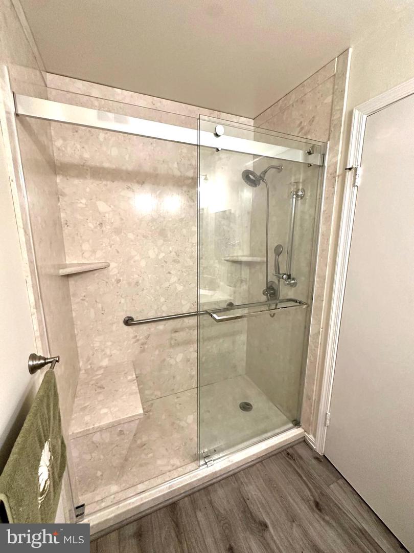 10407 PARADISE, MANASSAS, Virginia 20109, 2 Bedrooms Bedrooms, ,2 BathroomsBathrooms,Residential,For sale,10407 PARADISE,VAPW2096628 MLS # VAPW2096628