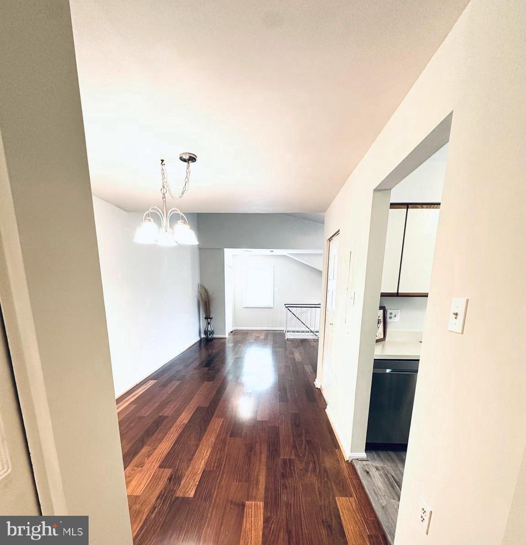 10407 PARADISE, MANASSAS, Virginia 20109, 2 Bedrooms Bedrooms, ,2 BathroomsBathrooms,Residential,For sale,10407 PARADISE,VAPW2096628 MLS # VAPW2096628
