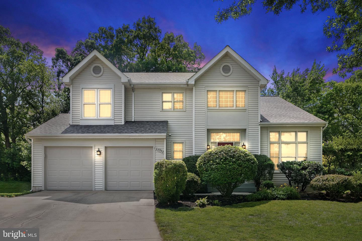 43952 BIDWELL CT, ASHBURN, Virginia 20147, 4 Bedrooms Bedrooms, ,3 BathroomsBathrooms,Residential,For sale,43952 BIDWELL CT,VALO2099104 MLS # VALO2099104