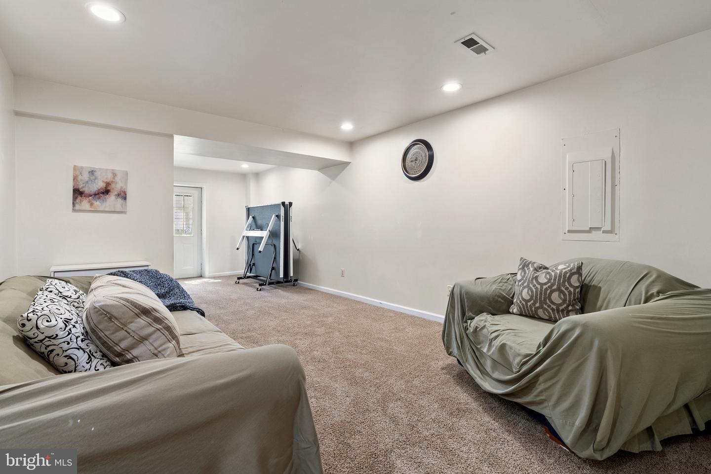43952 BIDWELL CT, ASHBURN, Virginia 20147, 4 Bedrooms Bedrooms, ,3 BathroomsBathrooms,Residential,For sale,43952 BIDWELL CT,VALO2099104 MLS # VALO2099104