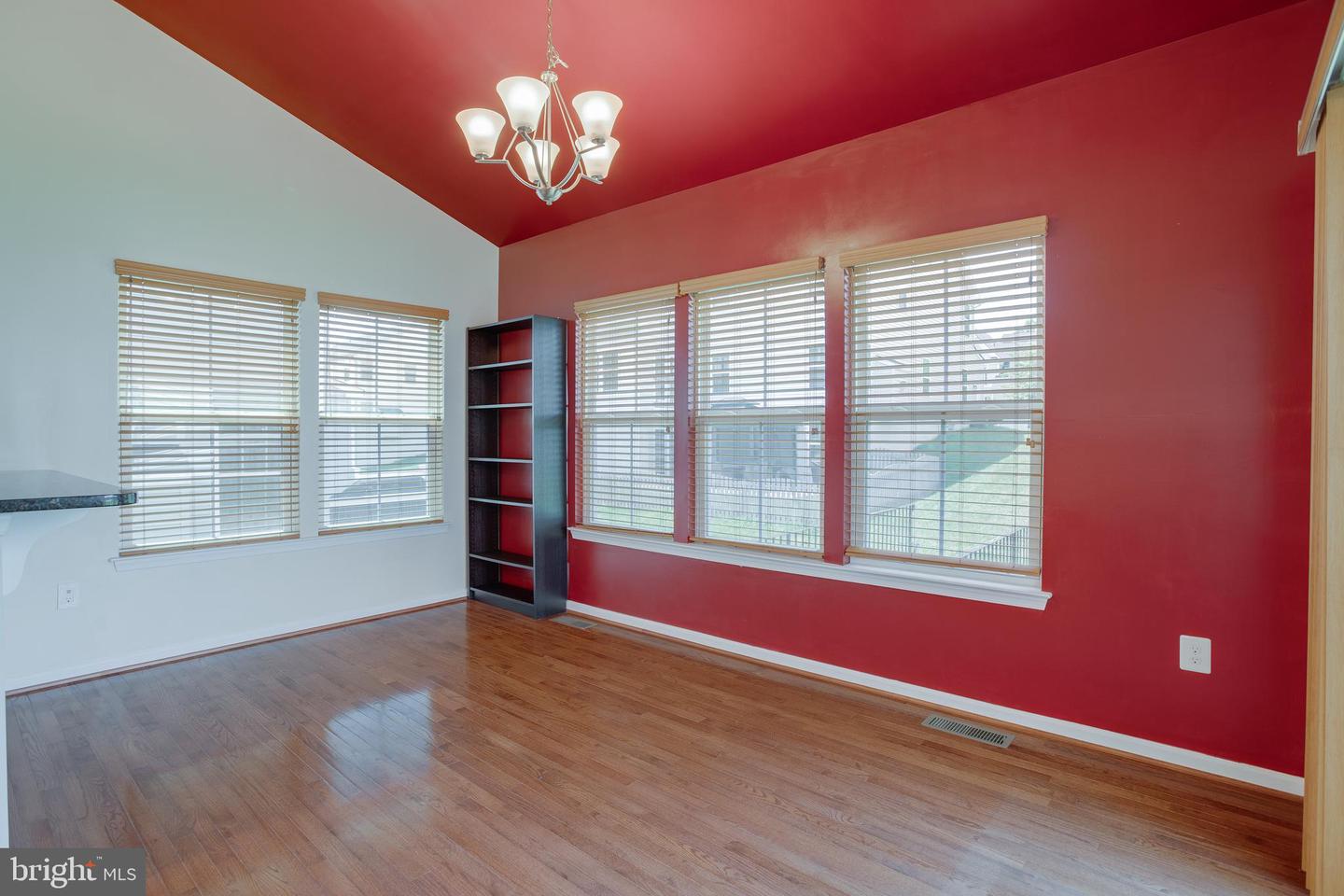 2032 MAGNOLIA CIR, CULPEPER, Virginia 22701, 5 Bedrooms Bedrooms, ,2 BathroomsBathrooms,Residential,For sale,2032 MAGNOLIA CIR,VACU2010756 MLS # VACU2010756