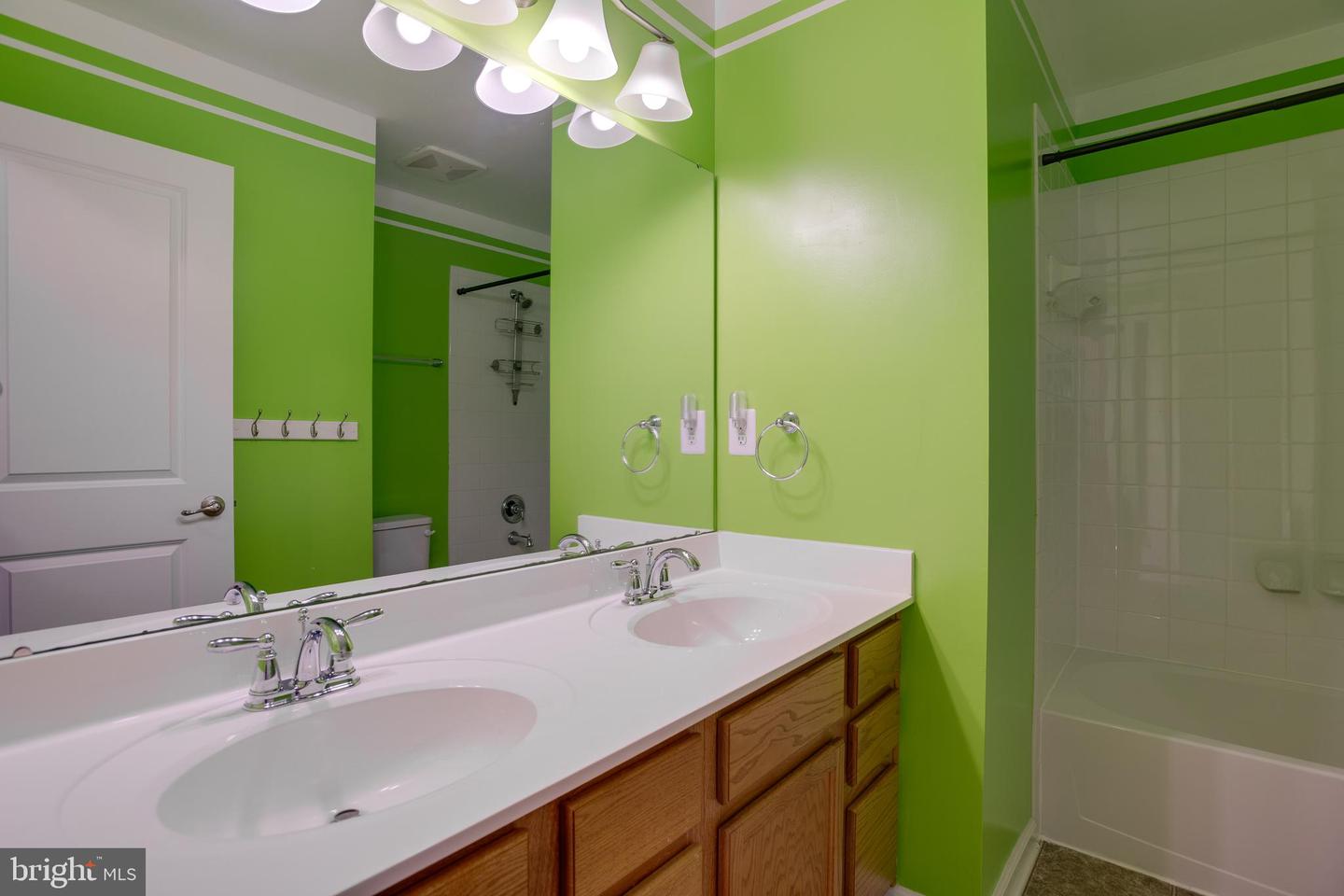 2032 MAGNOLIA CIR, CULPEPER, Virginia 22701, 5 Bedrooms Bedrooms, ,2 BathroomsBathrooms,Residential,For sale,2032 MAGNOLIA CIR,VACU2010756 MLS # VACU2010756