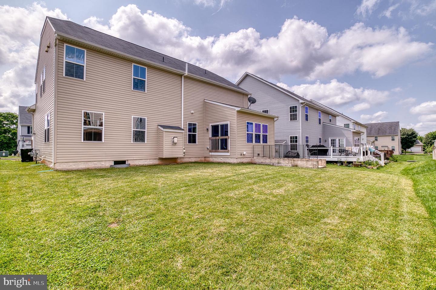 2032 MAGNOLIA CIR, CULPEPER, Virginia 22701, 5 Bedrooms Bedrooms, ,2 BathroomsBathrooms,Residential,For sale,2032 MAGNOLIA CIR,VACU2010756 MLS # VACU2010756