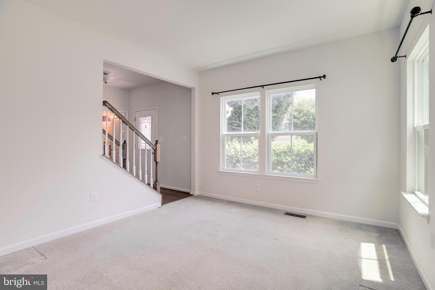 2032 MAGNOLIA CIR, CULPEPER, Virginia 22701, 5 Bedrooms Bedrooms, ,2 BathroomsBathrooms,Residential,For sale,2032 MAGNOLIA CIR,VACU2010756 MLS # VACU2010756